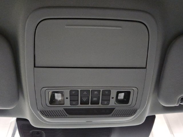 Certified 2024 Ford Explorer XLT w/ Equipment Group 202A AWD/4WD image 37