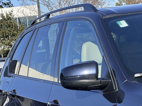 Used 2010 BMW X5 xDrive30i image 5