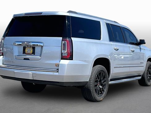 Used 2018 GMC Yukon XL Denali w/ Open Road Package RWD image 2