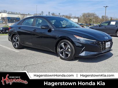 Used 2023 Hyundai Elantra Limited