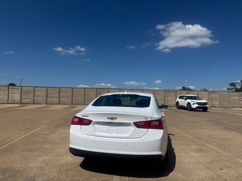 Used 2024 Chevrolet Malibu LT FWD image 19