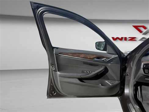 Used 2019 BMW 540i xDrive w/ Convenience Package image 19