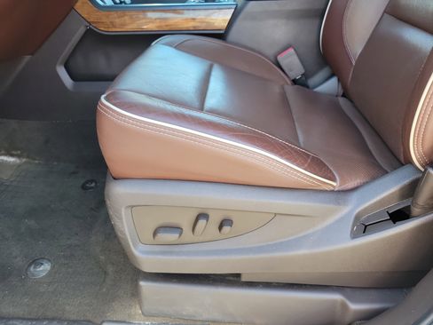 Used 2017 Chevrolet Silverado 1500 High Country image 6