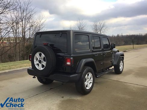 Used 2021 Jeep Wrangler Unlimited Sport image 3