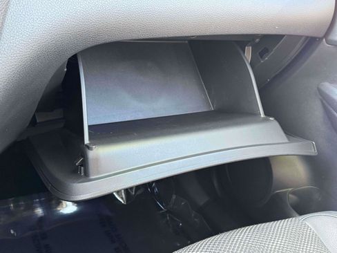 Used 2022 Nissan Rogue Sport SV w/ Technology Package image 30