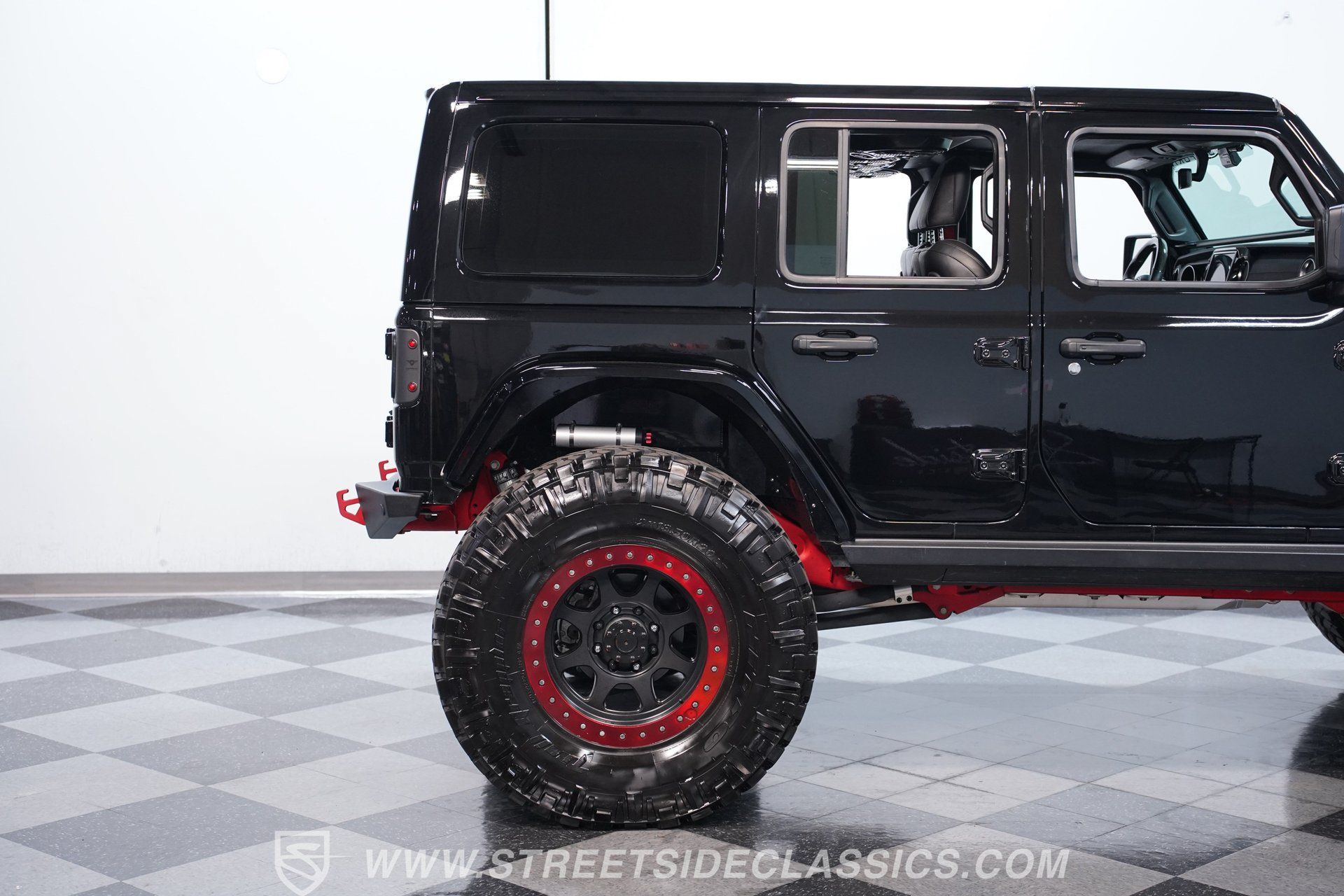 Used 2020 Jeep Wrangler Unlimited Rubicon w/ Quick Order Package 28Y Recon AWD/4WD image 23