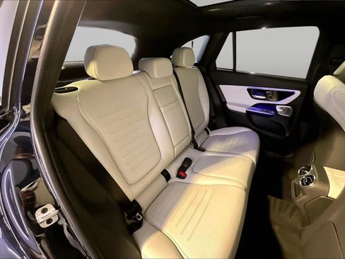 Used 2023 Mercedes-Benz GLC 300 4MATIC image 20