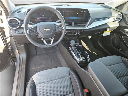 New 2026 Chevrolet Trax LT w/ LT Convenience Package image 14