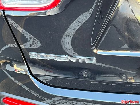 Used 2016 Kia Sorento LX FWD image 10