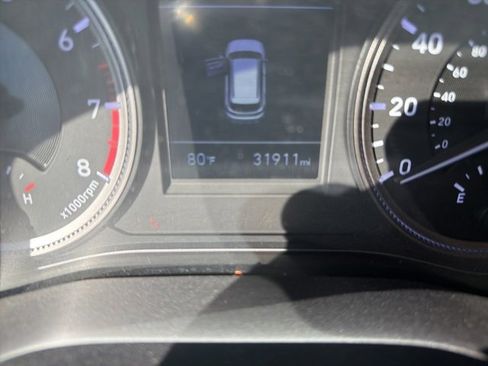 Used 2019 Hyundai Santa Fe SE image 4