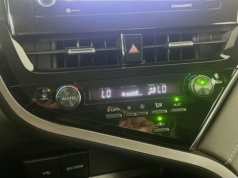 Used 2023 Toyota Camry SE image 23