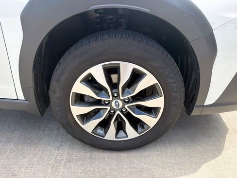 Used 2024 Subaru Outback Limited AWD/4WD image 19