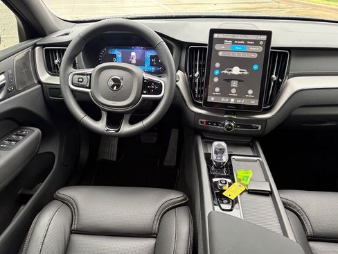 New 2026 Volvo XC60 B5 Ultra w/ Protection Package Premier image 12