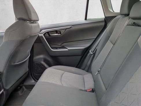 Certified 2021 Toyota RAV4 XLE w/ Convenience Package image 19