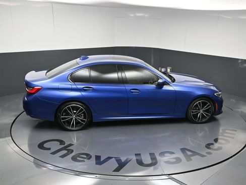 Used 2019 BMW 330i xDrive Sedan w/ M Sport Package AWD/4WD image 34
