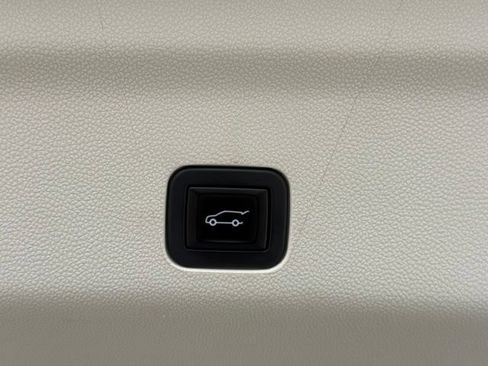 Used 2021 Cadillac Escalade Sport Platinum AWD/4WD image 29