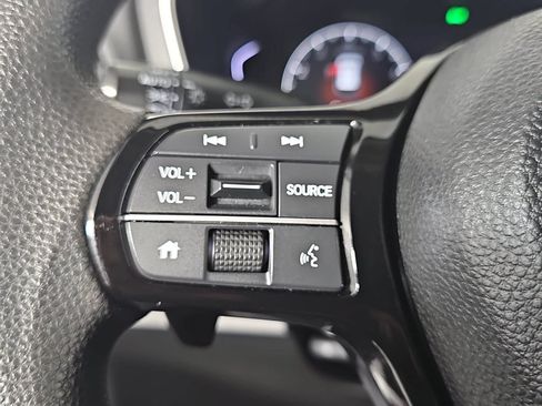 Used 2023 Honda Pilot LX image 16