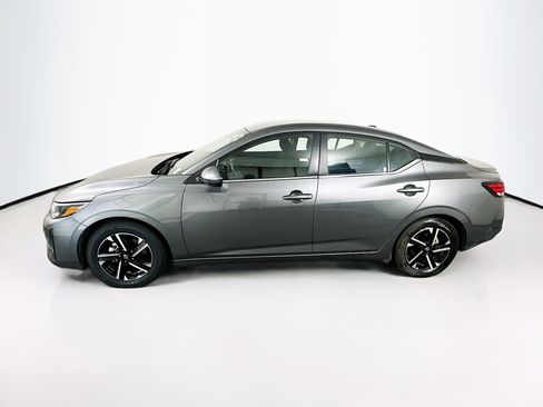 Used 2025 Nissan Sentra SV FWD image 4