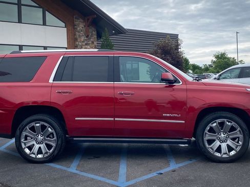 Used 2015 GMC Yukon Denali w/ Touring Package AWD/4WD image 8