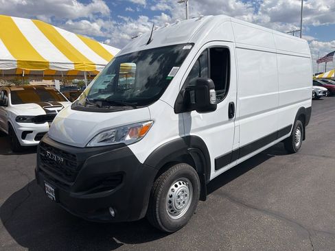 New 2026 RAM ProMaster 2500 w/ Convenience Group FWD image 8