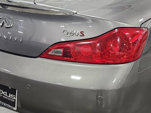 Used 2014 INFINITI Q60 Convertible w/ Premium Package RWD image 35