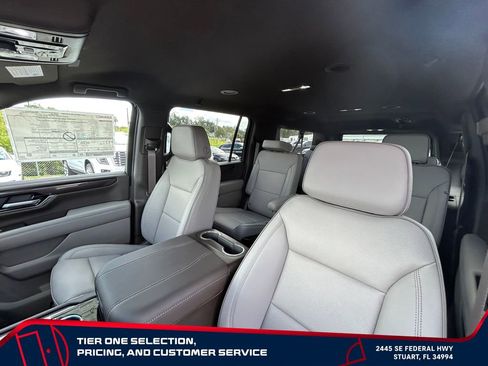 New 2026 GMC Yukon XL Elevation w/ LPO, Elevation Black Package RWD image 13
