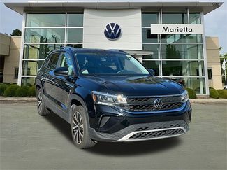 Used 2023 Volkswagen Taos SE video 1