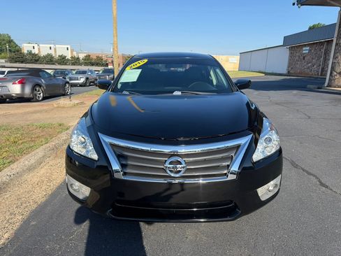 Used 2015 Nissan Altima 2.5 S w/ Power Driver Seat Package FWD image 2