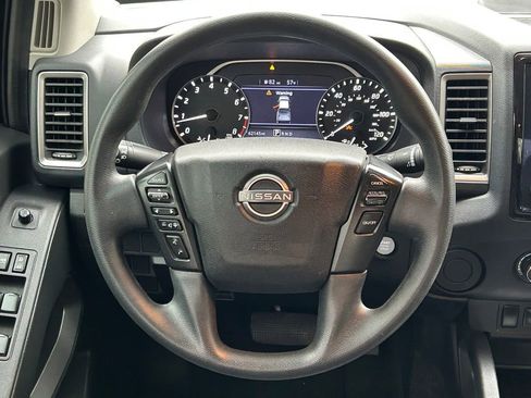 Used 2022 Nissan Frontier SV image 37