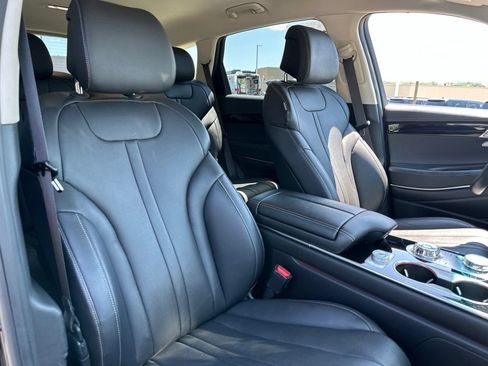 Used 2025 Genesis GV80 2.5T Standard AWD/4WD image 27