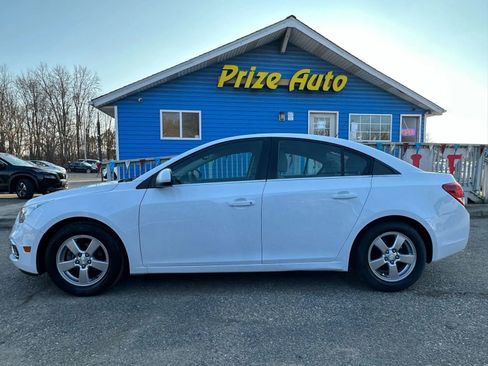 Used 2016 Chevrolet Cruze LT image 3