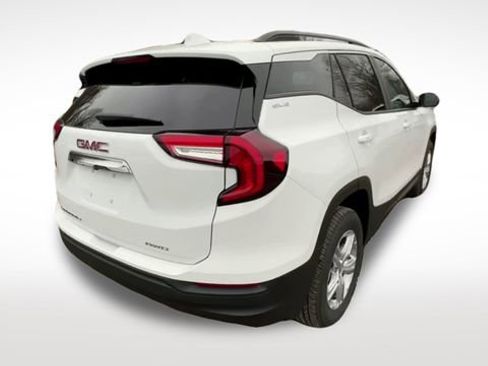 Used 2023 GMC Terrain SLE w/ Driver Convenience Package image 8