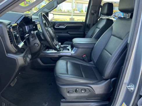 Used 2025 Chevrolet Silverado 1500 LTZ w/ LTZ Premium Package image 27
