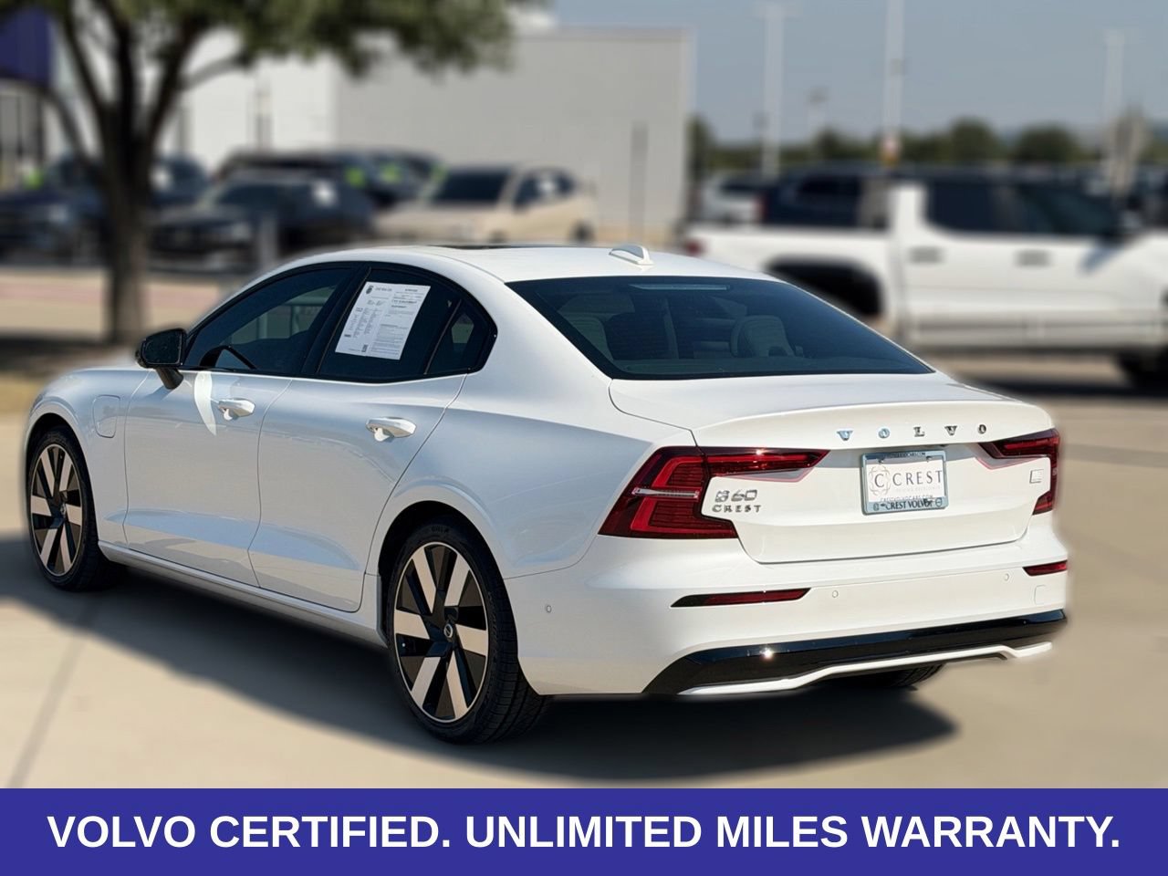 Certified 2024 Volvo S60 T8 Plus w/ Climate Package AWD/4WD image 9