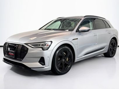Used 2022 Audi e-tron Premium w/ Convenience Plus Package