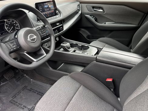 Certified 2023 Nissan Rogue SV image 10