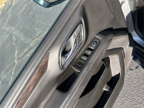 Used 2024 Chevrolet Tahoe LT image 15