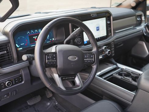 Used 2026 Ford F250 Platinum AWD/4WD image 19