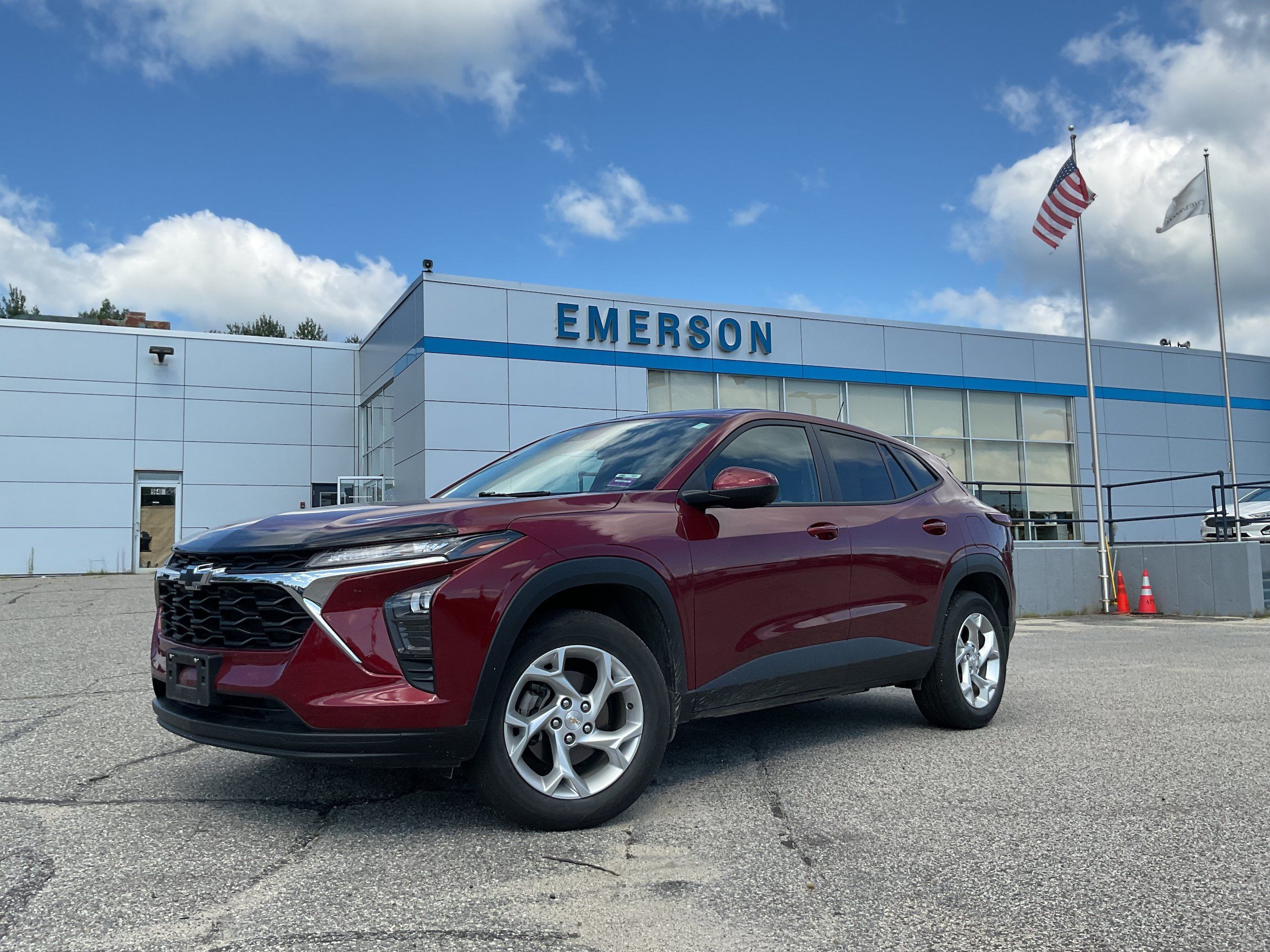 Certified 2024 Chevrolet Trax LS w/ LS Convenience Package FWD image 11