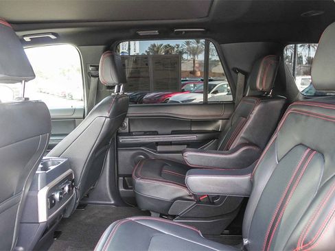 Used 2022 Ford Expedition Max Limited image 26