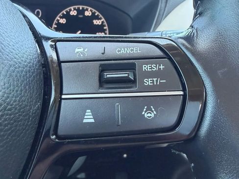 Used 2025 Honda HR-V EX-L image 19