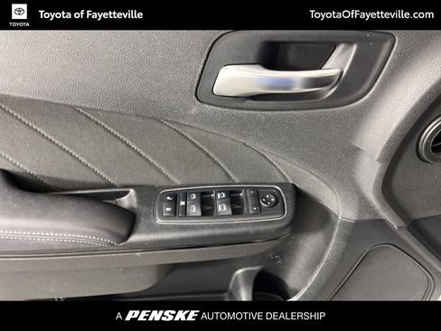 Used 2019 Dodge Charger SXT image 24
