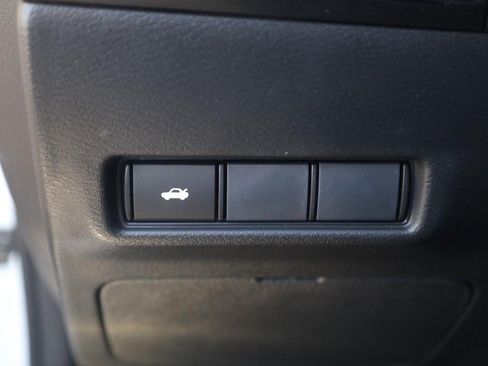 New 2026 Nissan Sentra SR w/ SR Premium Package FWD image 12
