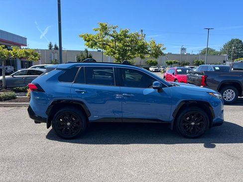 Certified 2023 Toyota RAV4 SE w/ Convenience Package AWD/4WD image 6