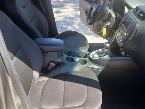 Used 2018 Kia Soul FWD image 23