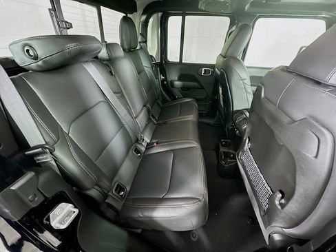 New 2026 Jeep Gladiator Sahara image 35