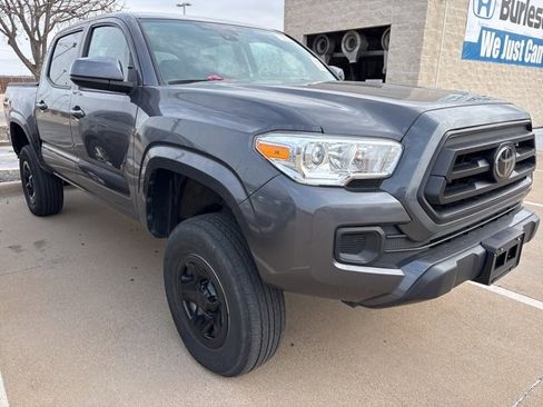Used 2022 Toyota Tacoma SR w/ SR Convenience Package image 3