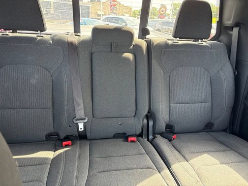 Used 2020 RAM 1500 Big Horn AWD/4WD image 10