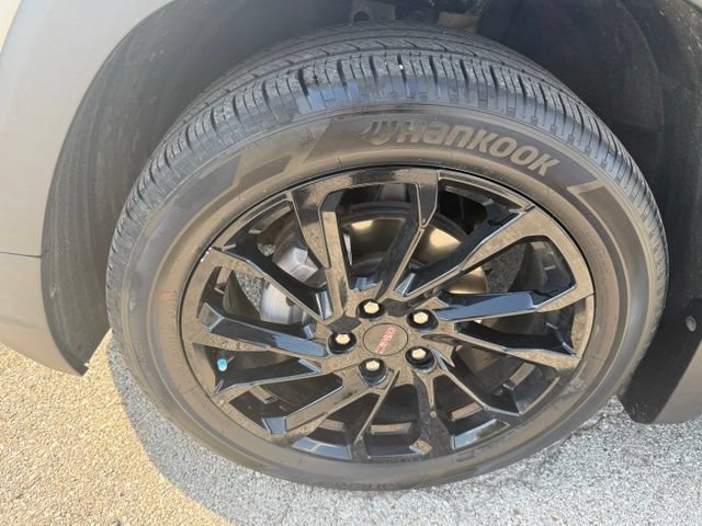 Certified 2023 GMC Terrain SLT w/ Tech Package AWD/4WD image 10