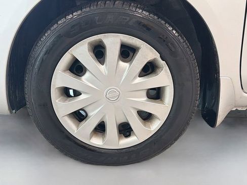 Used 2017 Nissan Versa SV image 22